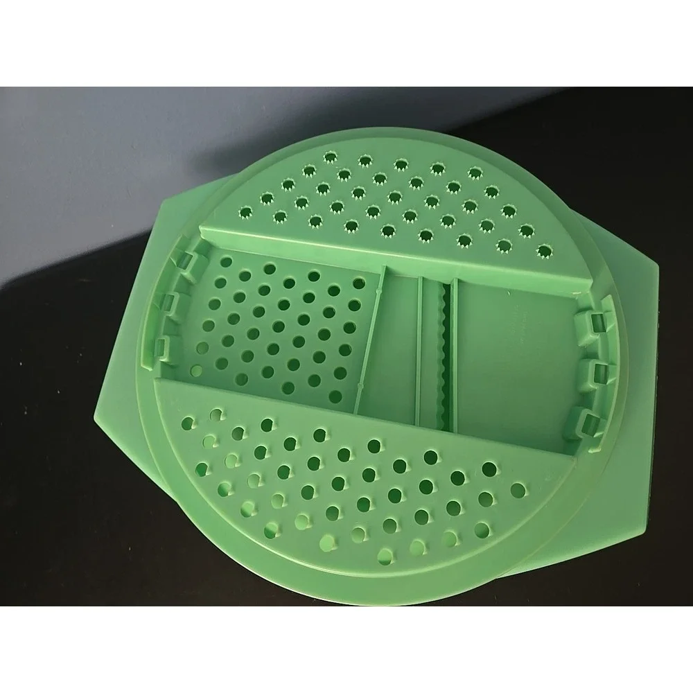 Vintage Tupperware Jadite Green Lettuce/Cheese Grater  w/ bowl‎